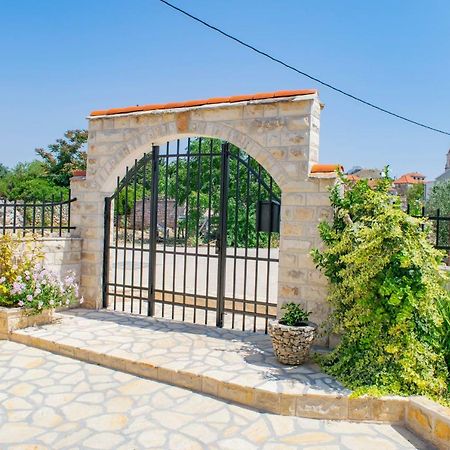 Apartments Solta Gornje Selo Dış mekan fotoğraf