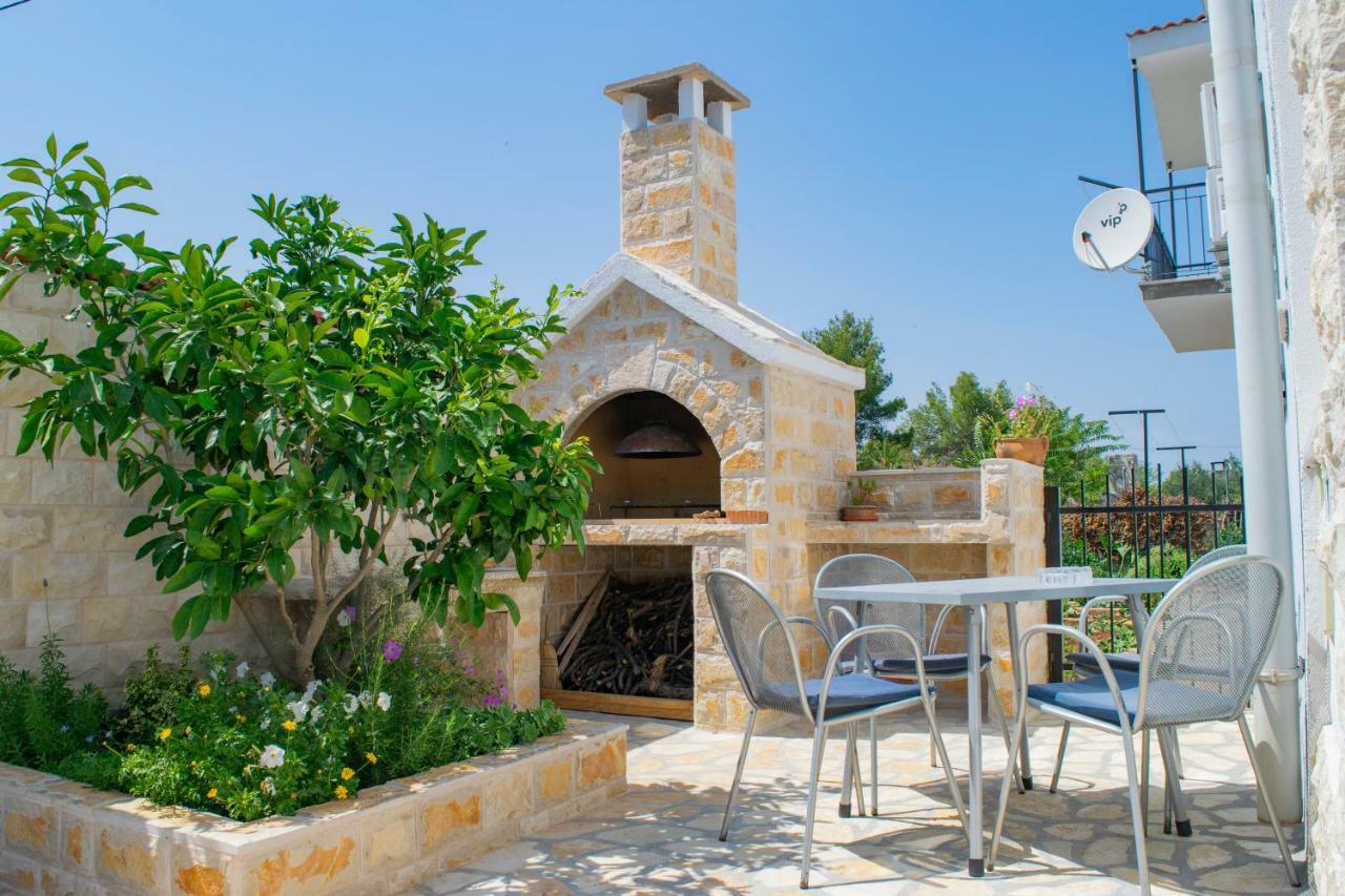 Apartments Solta Gornje Selo Dış mekan fotoğraf